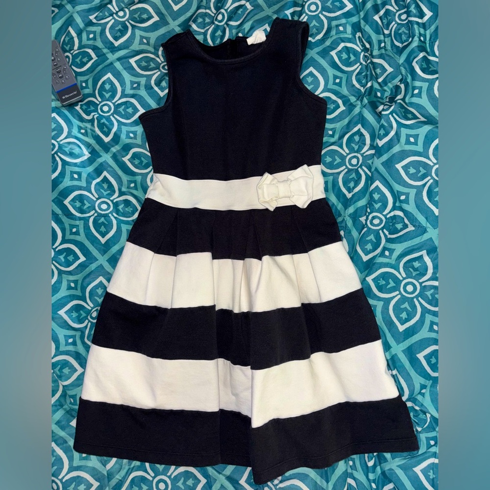 Crazy 8 Girls black and white stripes dress